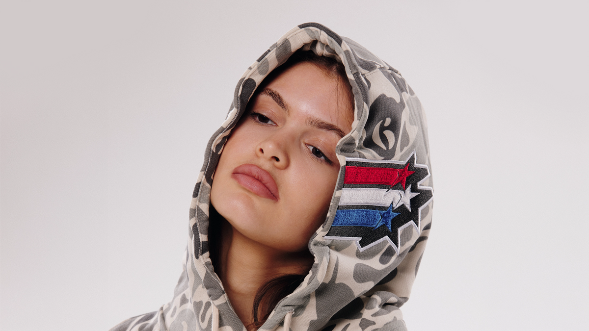 GREY HOODIE